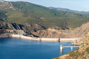 Las 29 presas pendientes que enfrentan a regantes con Transición Ecológica