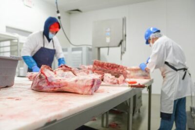 La patronal cárnica pide centrar el convenio en lo esencial
